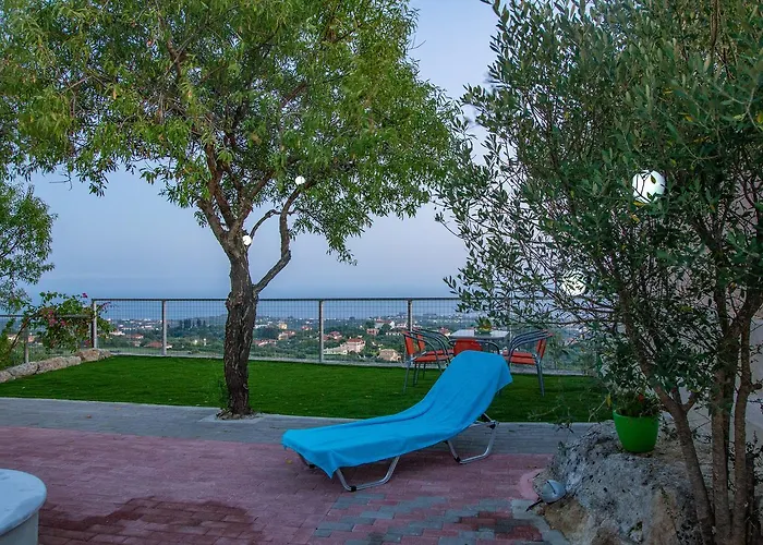 Le Paradis D' Elli Lakithra